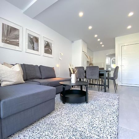 Phaedrus Living Limnaria Luxury Flat Vine 121 Apartamento Pafos Exterior foto