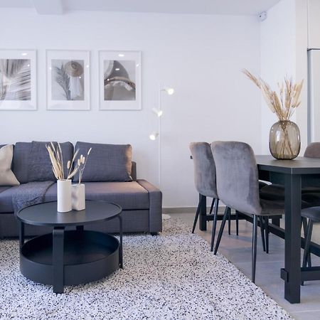Phaedrus Living Limnaria Luxury Flat Vine 121 Apartamento Pafos Exterior foto